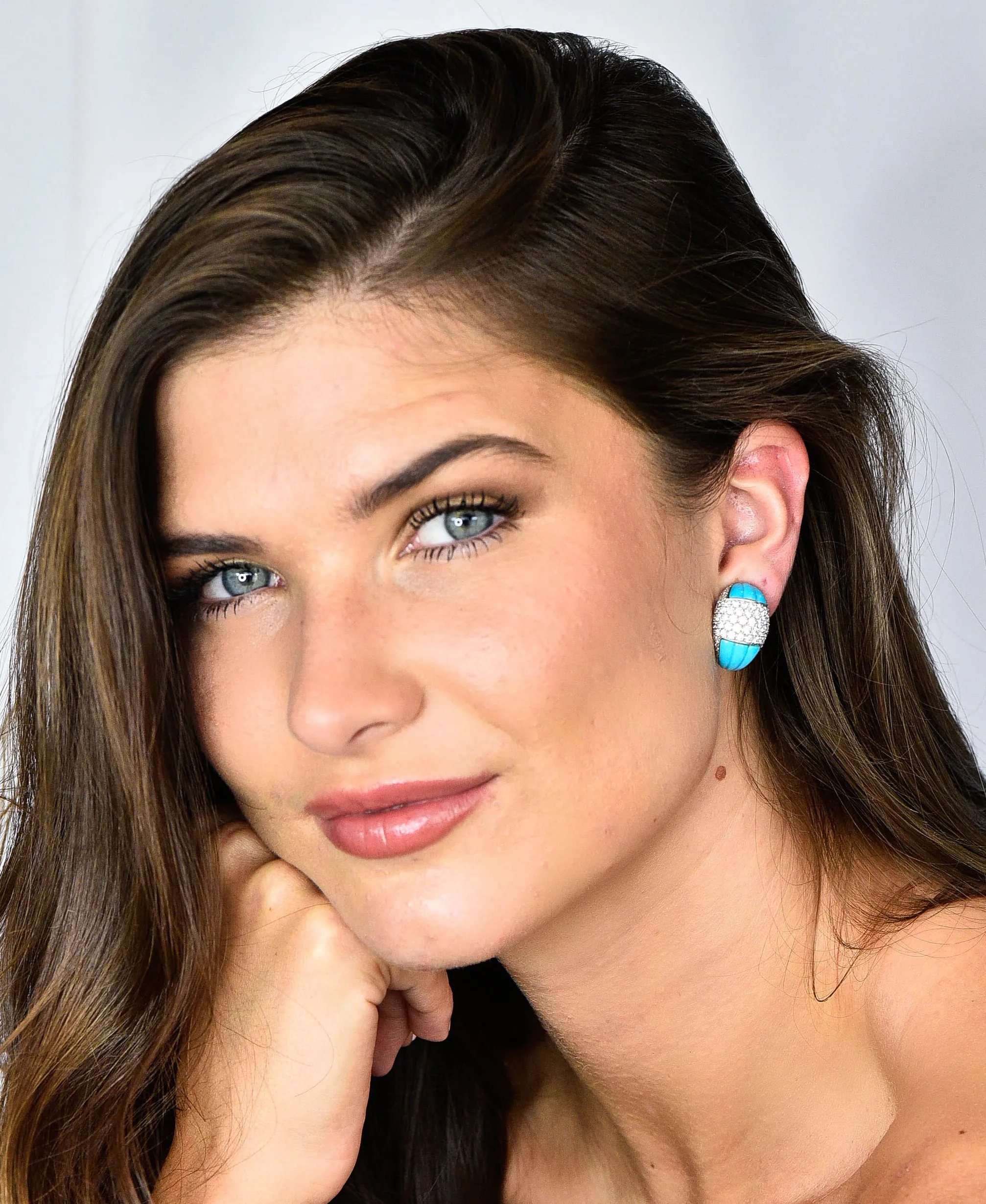 1960's Vintage 5.50 CTW Pave Diamond Turquoise 18 Karat White Gold Earrings