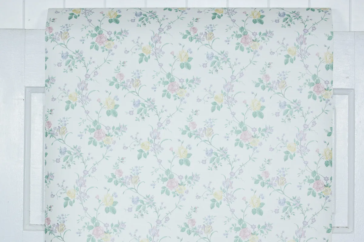 1980s Floral Vintage Wallpaper