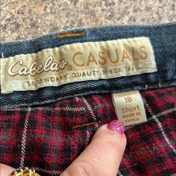 Cabela's Blue Jeans with Plaid Lining size 18 short