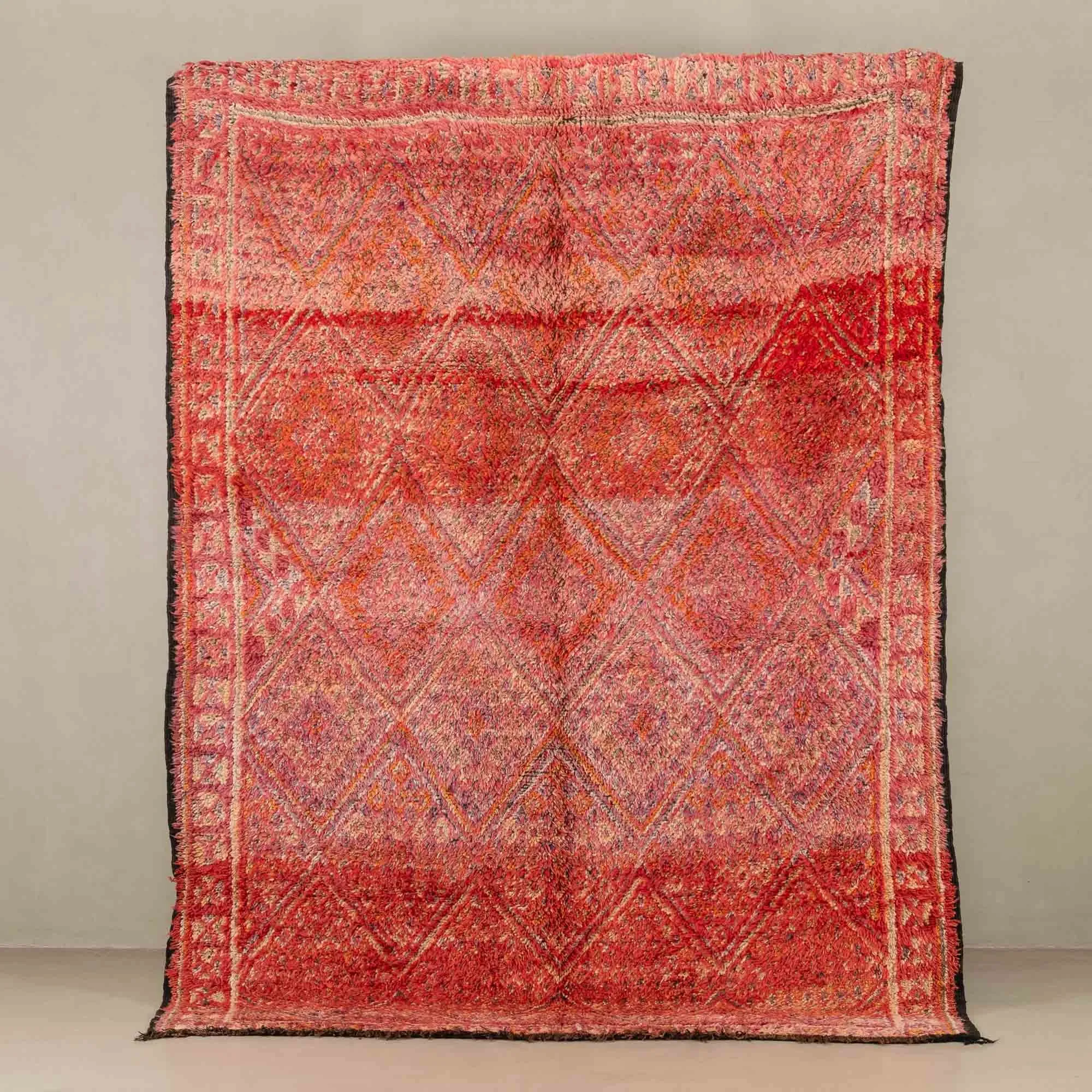 Chahinaz - vintage beni mguild rug