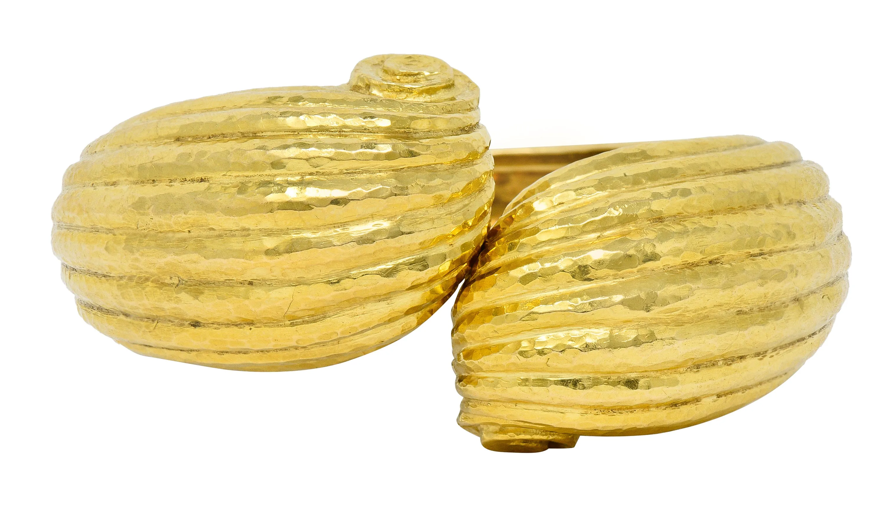 David Webb 1970's 18 Karat Yellow Gold Fluted Hammered Scroll Vintage Cuff Bracelet