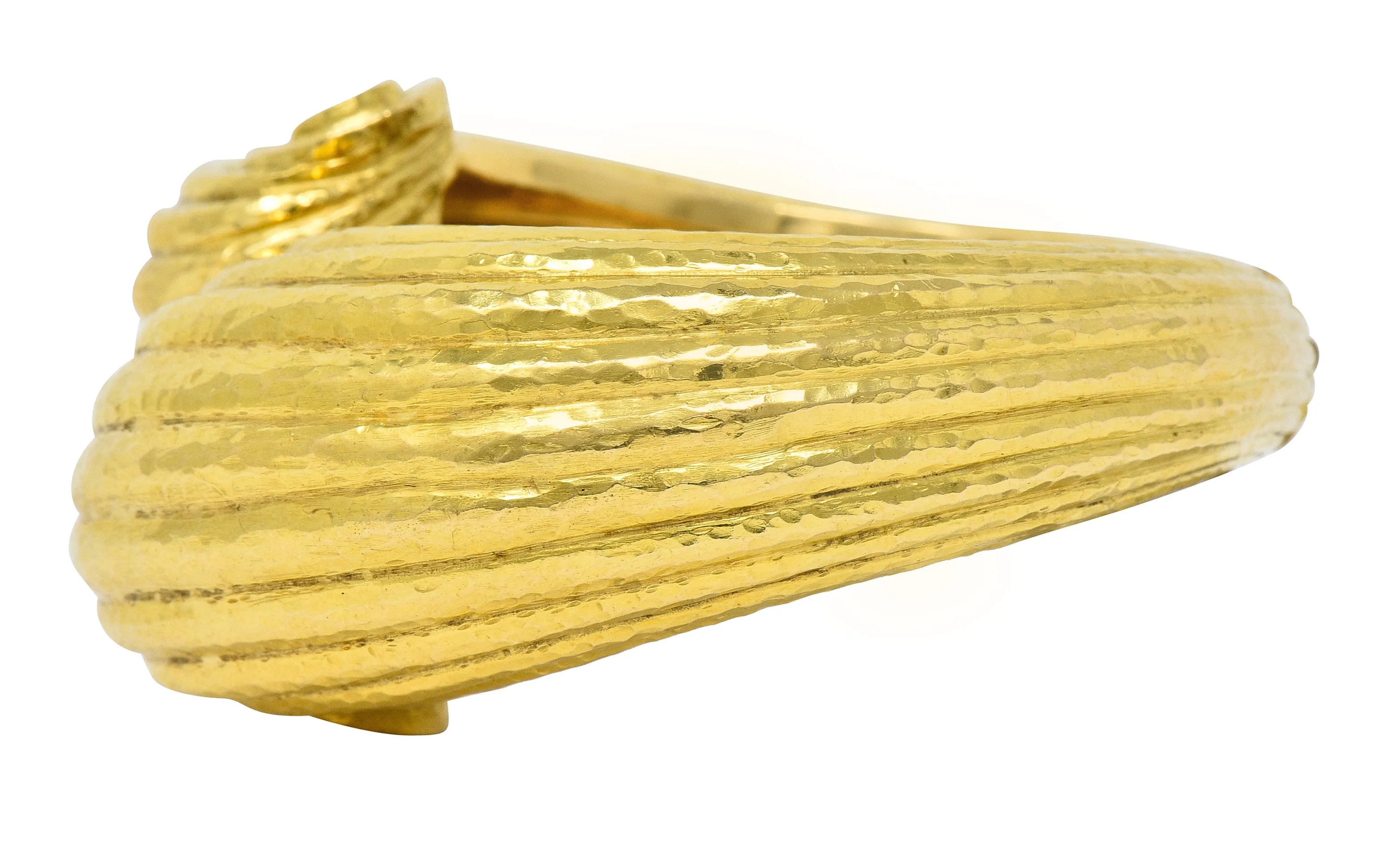 David Webb 1970's 18 Karat Yellow Gold Fluted Hammered Scroll Vintage Cuff Bracelet