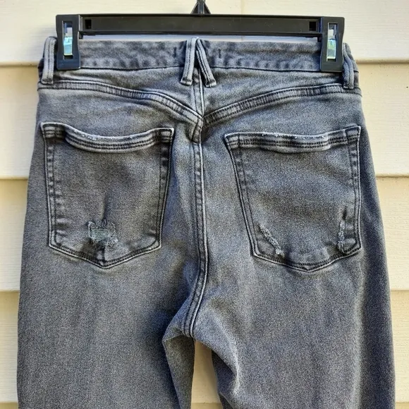 Good American   Jeans. Size 4/27. Stretchy. Comfortable.