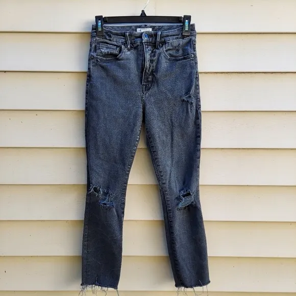 Good American   Jeans. Size 4/27. Stretchy. Comfortable.