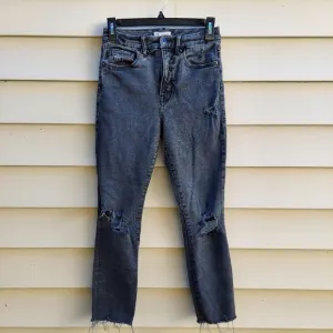 Good American   Jeans. Size 4/27. Stretchy. Comfortable.