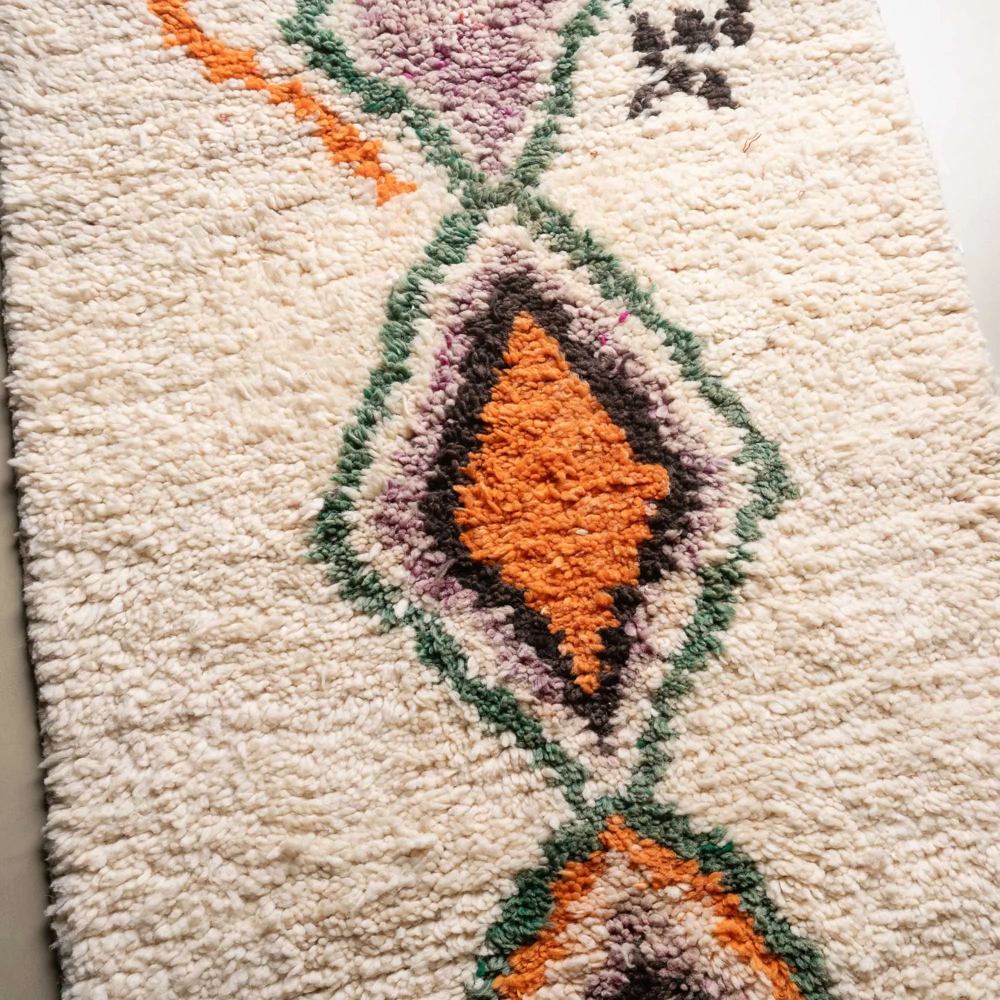 Hennuba - vintage boujad rug