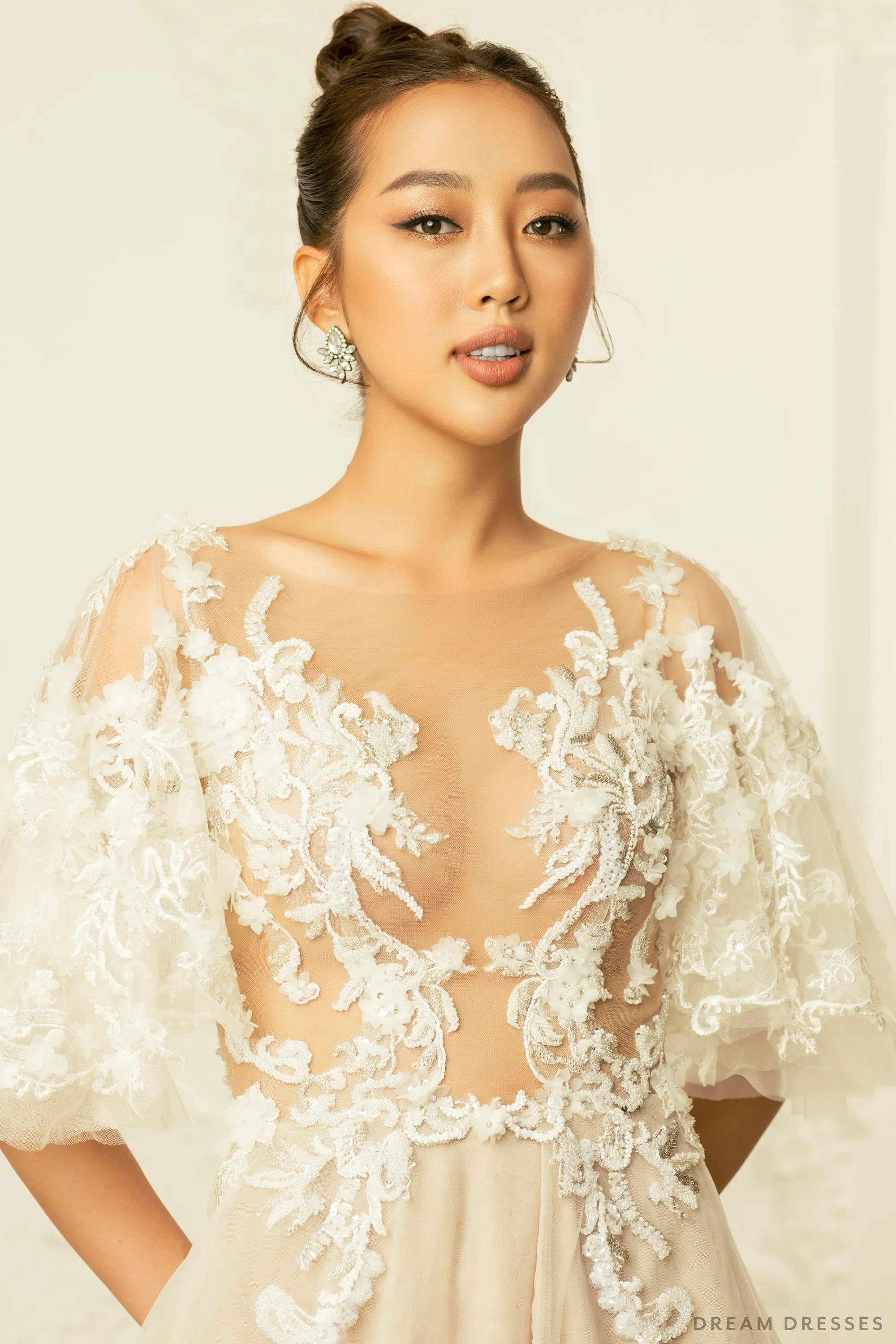 High Fashion Wedding Dress with High Slit (#FRANKIE)