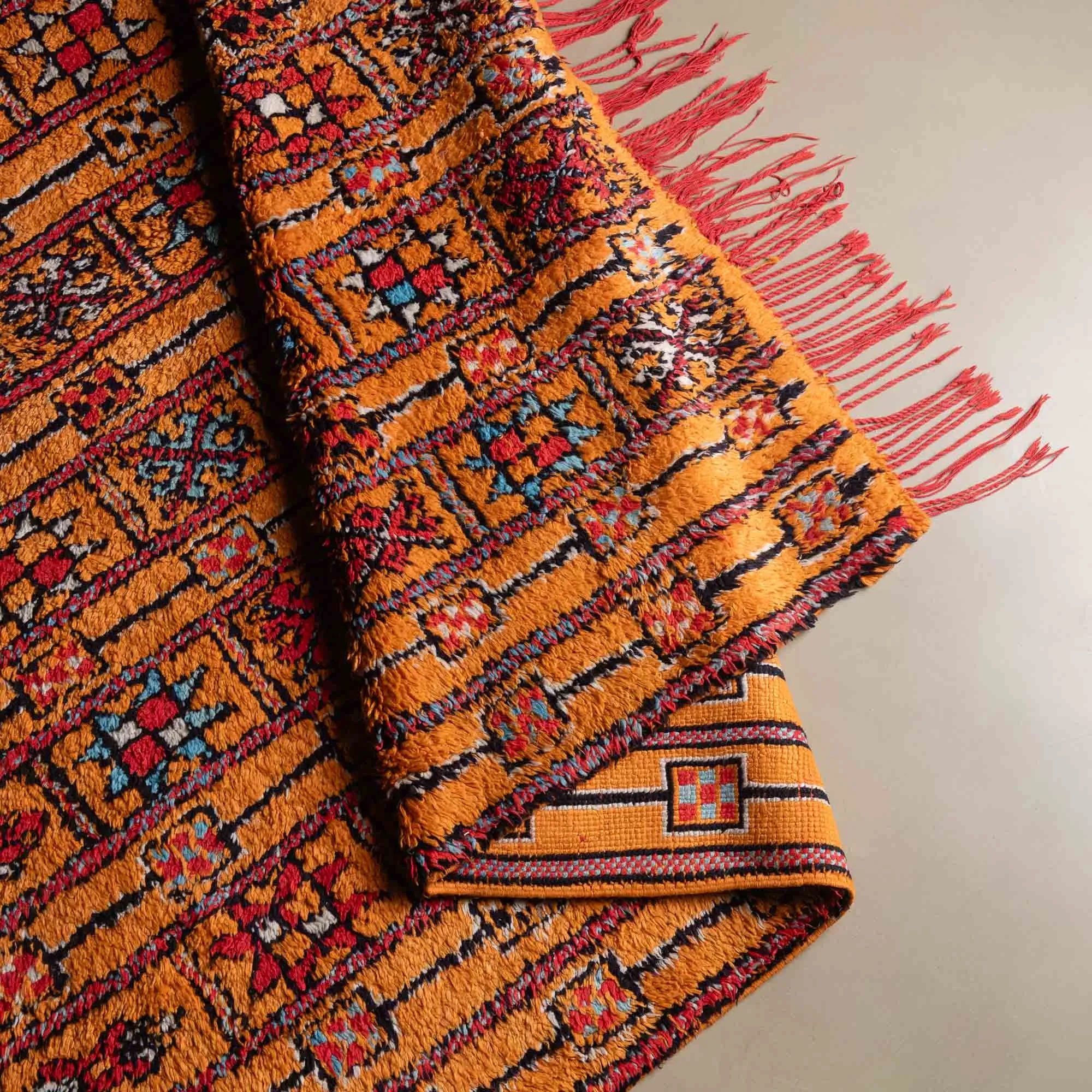 Houssna - vintage boujad rug