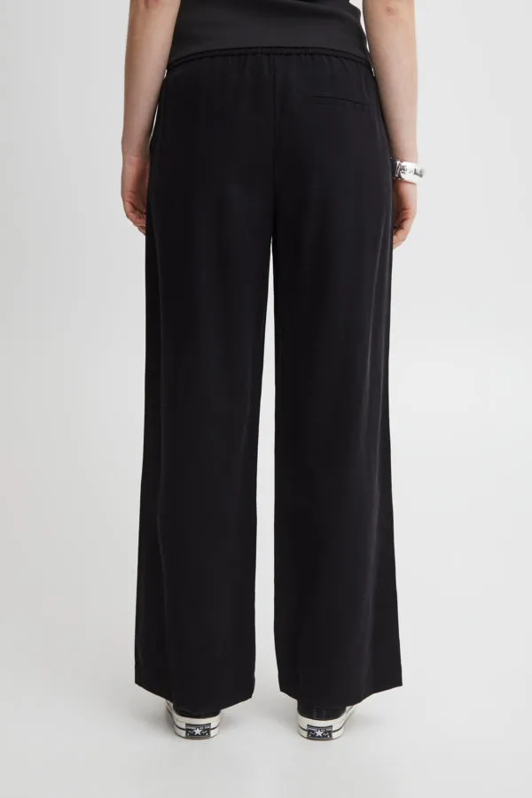 ICHI RIVALY Pants - A black relaxed trouser with elasticated waist