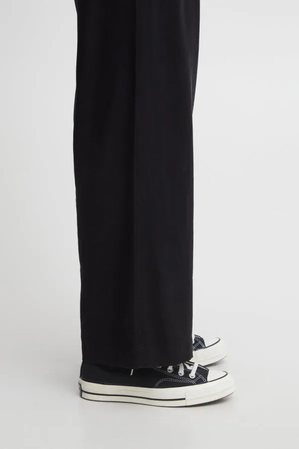 ICHI RIVALY Pants - A black relaxed trouser with elasticated waist