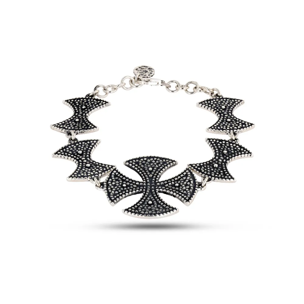 Main Cross bracelet