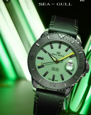New SeaGull Luxurious Ocean Star Divers watch, pastel green dial