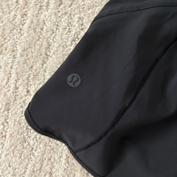 NWOT Lululemon Track That Mid Rise Short - 5&quot; *Lined