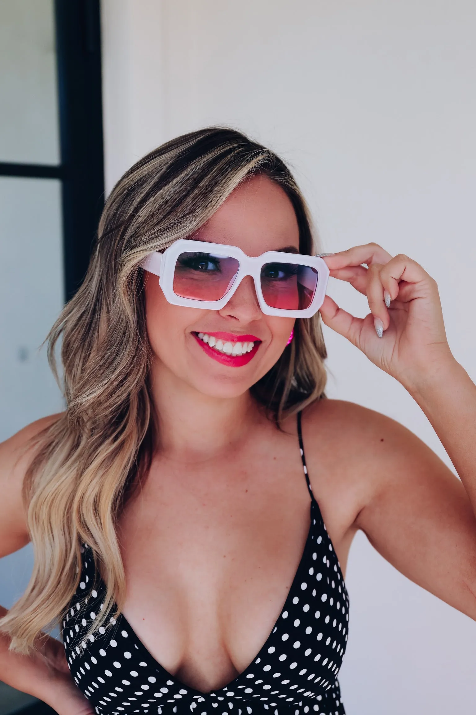 Retro Square Fashion Sunglasses - White