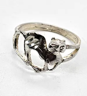 Scaredy cat retro feline split shank open work vintage sterling silver ring size 5