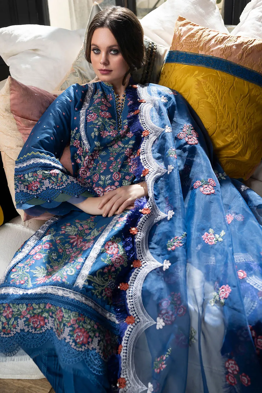 SOBIA NAZIR LUXURY LAWN 2023 | 14A