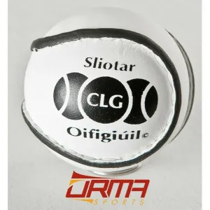 Urma Sports Floodlight Match Sliotar Green