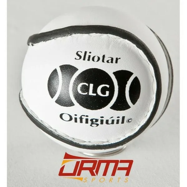Urma Sports Floodlight Match Sliotar Green