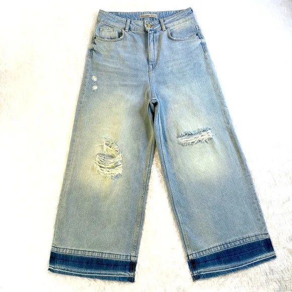 Zara Basic Denim Womens Super Wide Leg Baggy Jeans Size 6 Light Wash Distressed